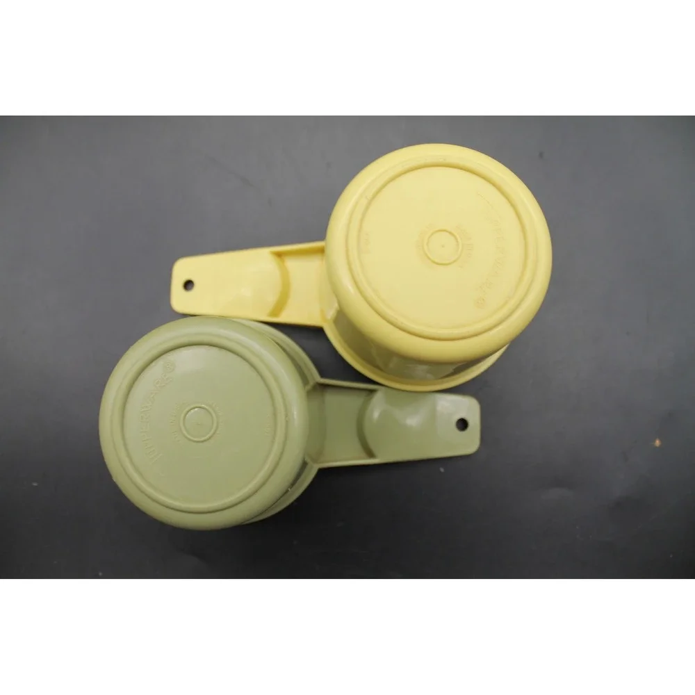 Vintage Tupperware Measuring Cups Set of 6 Green Yellow Nesting Cups